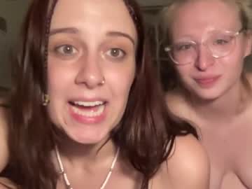 couple Free Sex Cam Chat with cherryandbailey