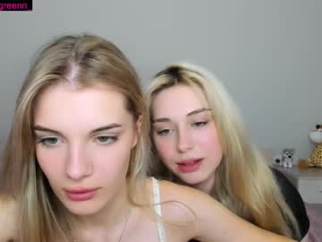 couple Free Sex Cam Chat with chloejjoness