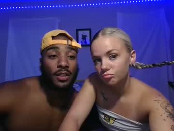 couple Free Sex Cam Chat with snow_bunny911