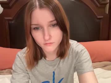 girl Free Sex Cam Chat with tinytittytia