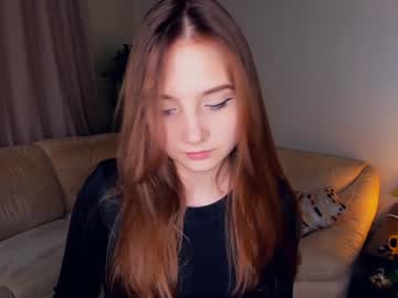 girl
        engelellick cam image #155480