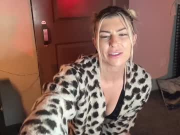 girl Free Sex Cam Chat with chloecumz4u