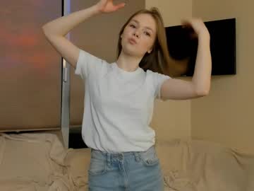 girl
        earlenedaughtrey cam image #239485