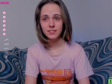 girl
        melissiasnora cam image #35363