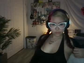 girl
        40ozgoomba cam image #120383