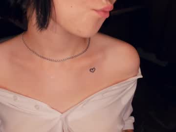 girl
        dawnbaber cam image #186291