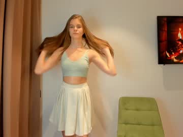girl
        carolynsveronica cam image #106532