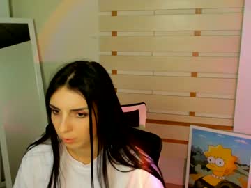 girl
        emilie_shy cam image #193864