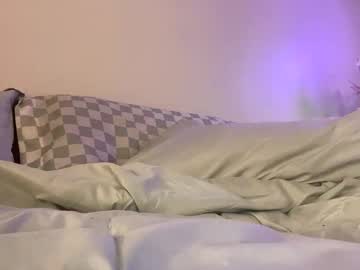 girl
        fayelovee cam image #198845