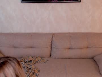 girl
        annislive cam image #150093