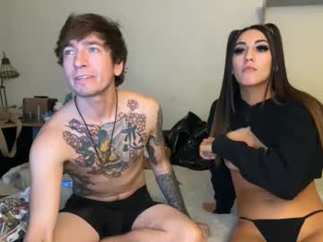 couple
        makeithott cam image #213885
