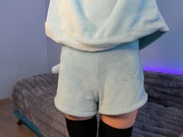 girl
        sheenaeastes cam image #166145