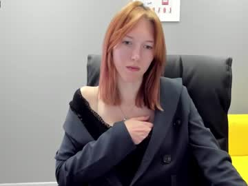 girl
        betty_sunny cam image #30471