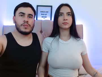 couple Free Sex Cam Chat with moonbrunettee