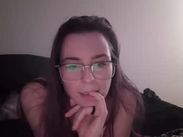 girl
        preciouslucy8380 cam image #30835