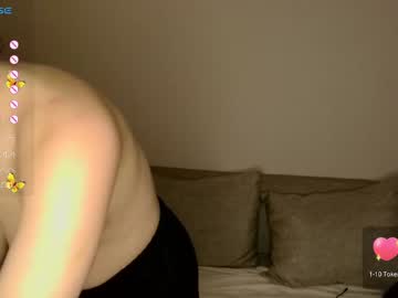 girl
        mona_russel cam image #112344