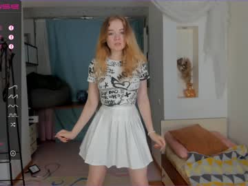 girl
        katherine_hi cam image #104700