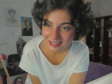girl
        station_lovers cam image #115808
