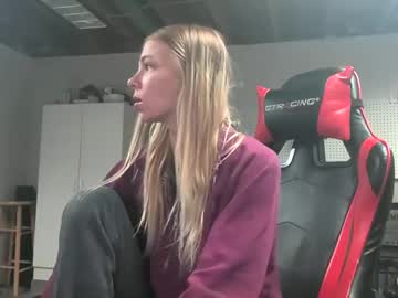 couple Free Sex Cam Chat with chloe_damian