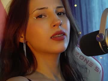 girl
        roseess_ cam image #230239