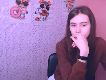 girl
        emilydass_ cam image #149761