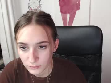 girl Free Sex Cam Chat with lili_petit