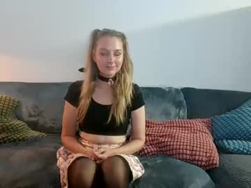 couple
        daddyfucksnaomi cam image #224558