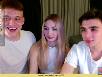 couple
        lovelypeachs cam image #163968