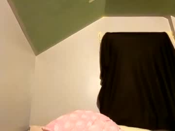 girl
        18andinoccent cam image #259419
