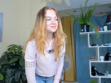 girl
        katherine_hi cam image #100007