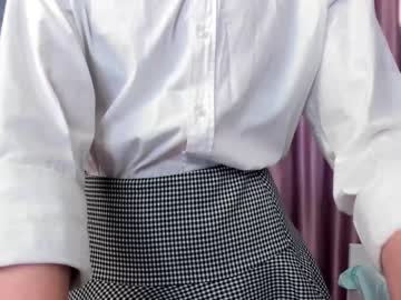 girl
        min_burgerbb cam image #161884