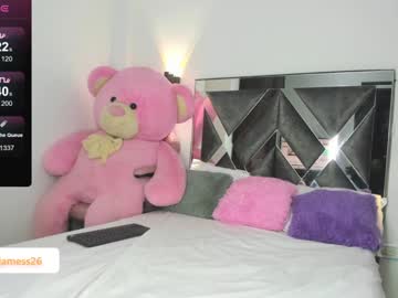 girl
        emma_jamess cam image #182593