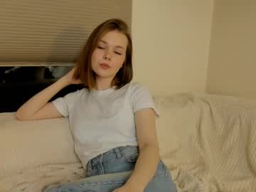 girl
        earlenedaughtrey cam image #239477