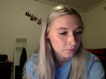 girl
        petiteblondie13 cam image #169093