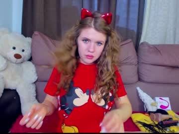 girl
        norabigas cam image #54080