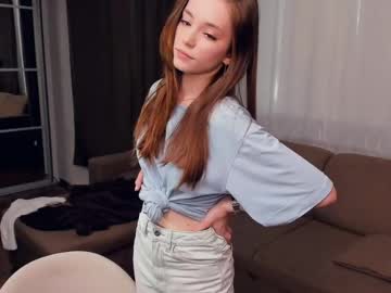 girl
        lina_creed cam image #176029