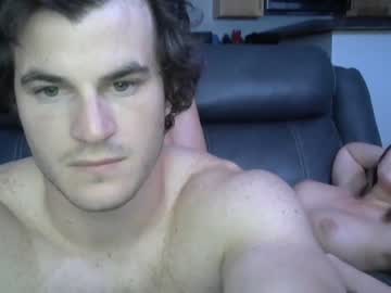 couple
        clickthebuttons cam image #35165
