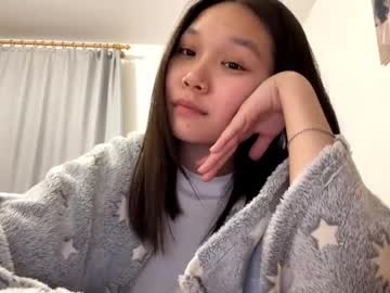 girl
        oracowee cam image #258916