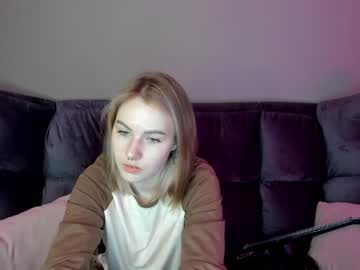 girl
        eva_simmons cam image #113822