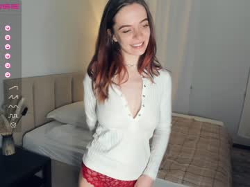 girl
        desertrosea cam image #103188