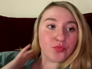 girl
        vanillapuddingpie cam image #205310