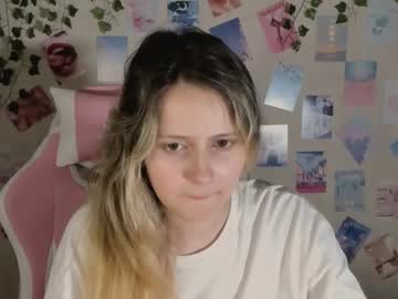 girl
        amelienjames cam image #199236