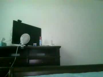couple
        coureysquirtzzzz cam image #101842