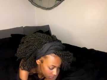 girl Free Sex Cam Chat with trixie_luv