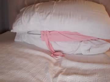 girl
        honeyvalerie cam image #62301