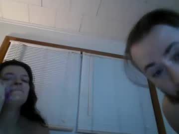 couple Free Sex Cam Chat with suitedandbossy