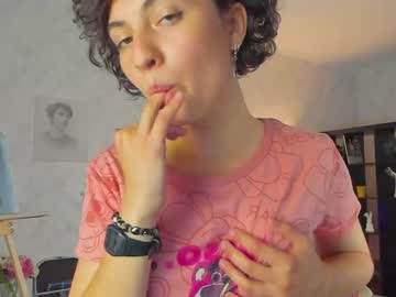 girl
        station_lovers cam image #115522