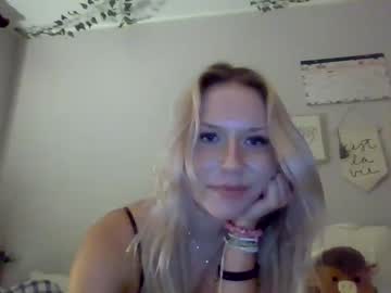 girl
        xprettyinpinkx cam image #89873