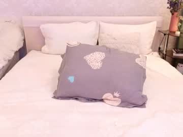 girl
        so_won_min cam image #164697