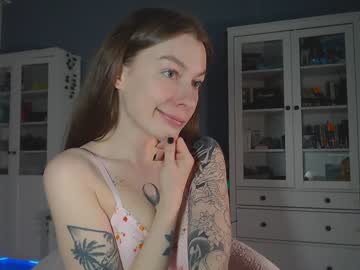 girl
        weed_princesss cam image #230277